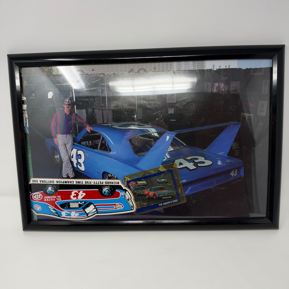 Richard Petty Photo Framed w Autographed Superbird Trading Card NASCAR STP 43